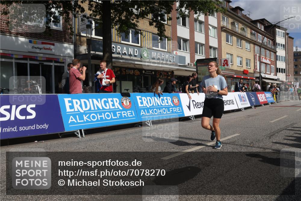 15.09.2024 - PSD Bank Halbmarathon Michael Strokosch http://msf.ph/oto/7078270 15.09.2024 12:19:58 Ziel 2739, 3085, 3440 meine-sportfotos.de