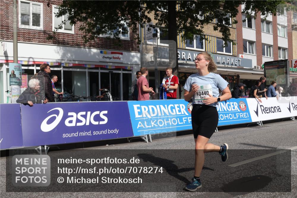 15.09.2024 - PSD Bank Halbmarathon Michael Strokosch http://msf.ph/oto/7078274 15.09.2024 12:19:58 Ziel 2739, 3085, 3440 meine-sportfotos.de