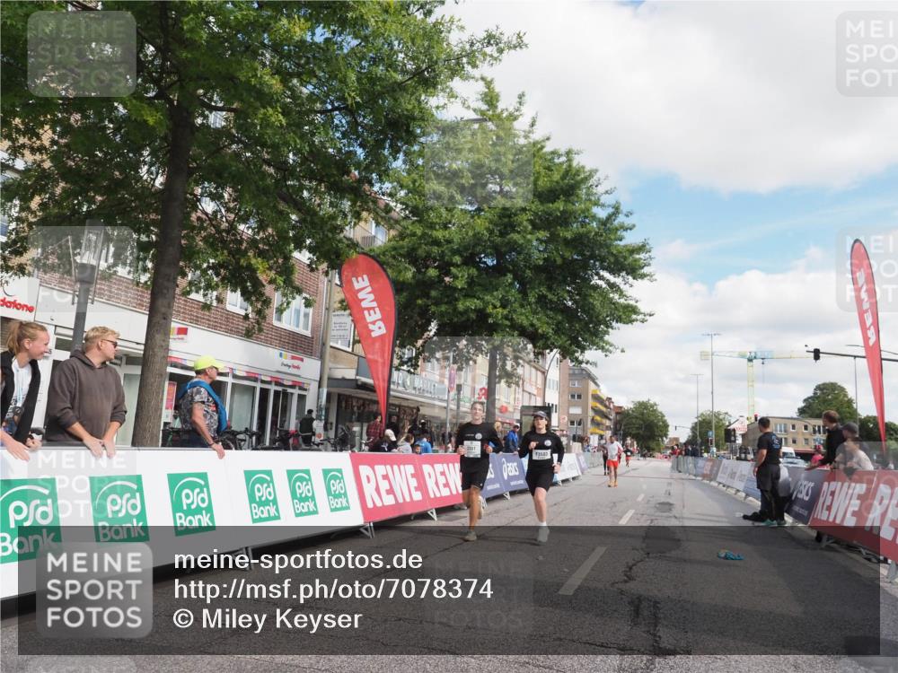 15.09.2024 - PSD Bank Halbmarathon Miley Keyser http://msf.ph/oto/7078374 15.09.2024 12:40:03 Ziel 2125, 2260, 2301, 2395, 3297, 3345, 3503 meine-sportfotos.de