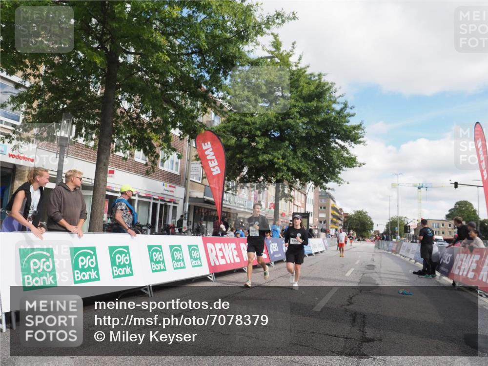 15.09.2024 - PSD Bank Halbmarathon Miley Keyser http://msf.ph/oto/7078379 15.09.2024 12:40:03 Ziel 2125, 2260, 2301, 2395, 3297, 3345, 3503 meine-sportfotos.de