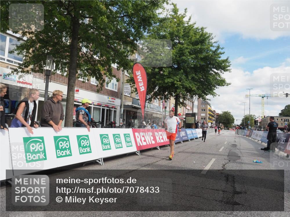 15.09.2024 - PSD Bank Halbmarathon Miley Keyser http://msf.ph/oto/7078433 15.09.2024 12:40:09 Ziel 2125, 2260, 2301, 2395, 2428, 3345, 3503 meine-sportfotos.de