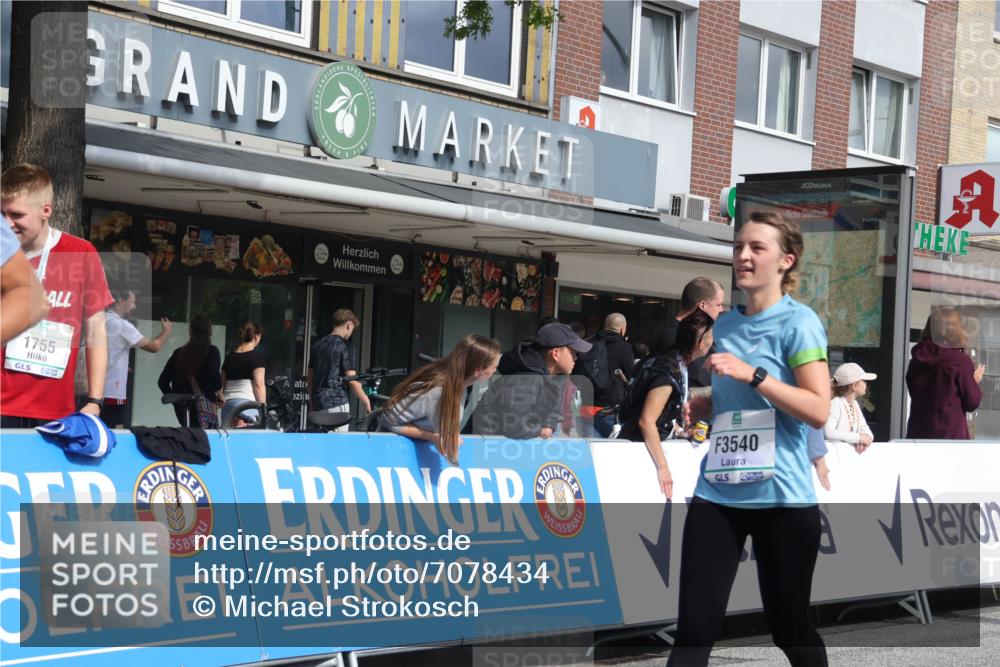 15.09.2024 - PSD Bank Halbmarathon Michael Strokosch http://msf.ph/oto/7078434 15.09.2024 12:20:11 Ziel 1284, 2215, 2295, 2543, 2739, 3085, 3152, 3231, 3540 meine-sportfotos.de