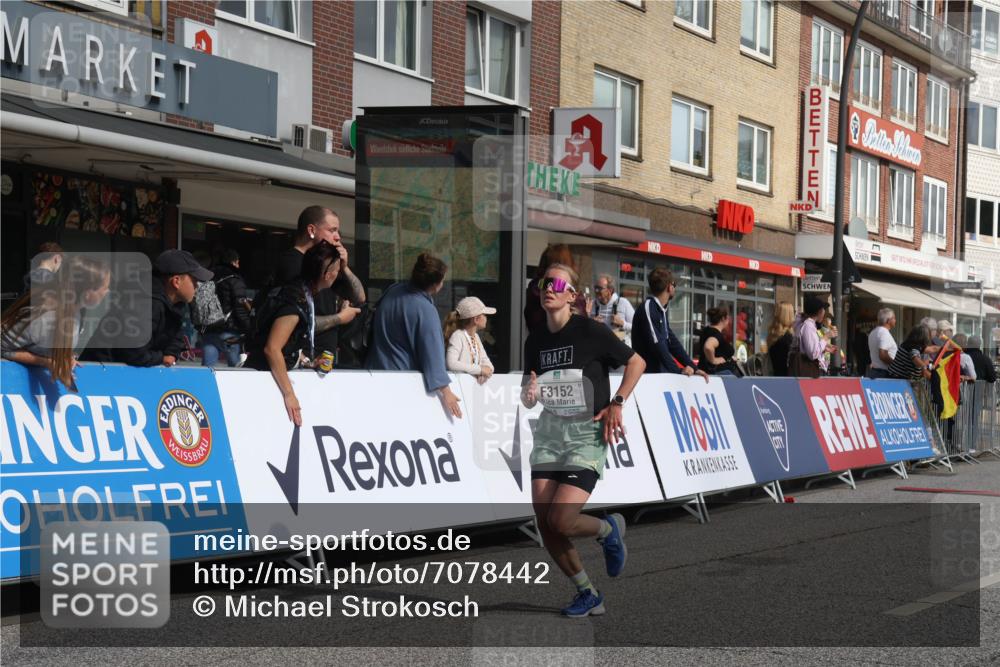 15.09.2024 - PSD Bank Halbmarathon Michael Strokosch http://msf.ph/oto/7078442 15.09.2024 12:20:12 Ziel 1284, 2215, 2295, 2543, 2739, 3085, 3152, 3231, 3540 meine-sportfotos.de
