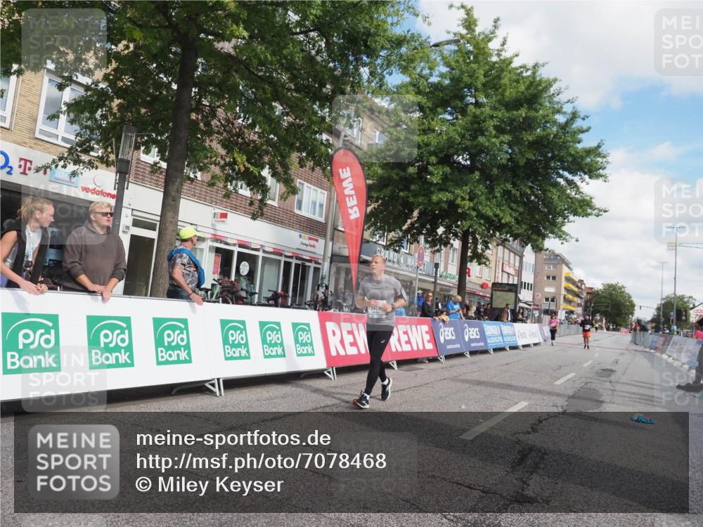 15.09.2024 - PSD Bank Halbmarathon Miley Keyser http://msf.ph/oto/7078468 15.09.2024 12:40:14 Ziel 2260, 2301, 2395, 2428, 3345, 3503 meine-sportfotos.de