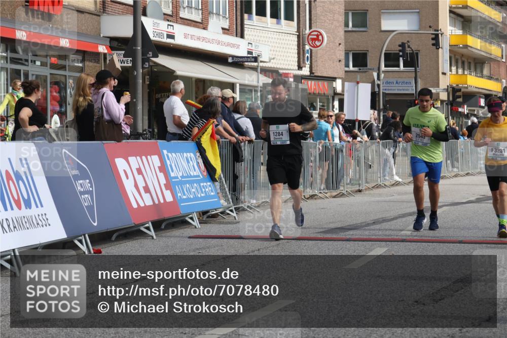 15.09.2024 - PSD Bank Halbmarathon Michael Strokosch http://msf.ph/oto/7078480 15.09.2024 12:20:15 Ziel 1284, 2215, 2295, 2525, 2543, 3152, 3231, 3483, 3540 meine-sportfotos.de