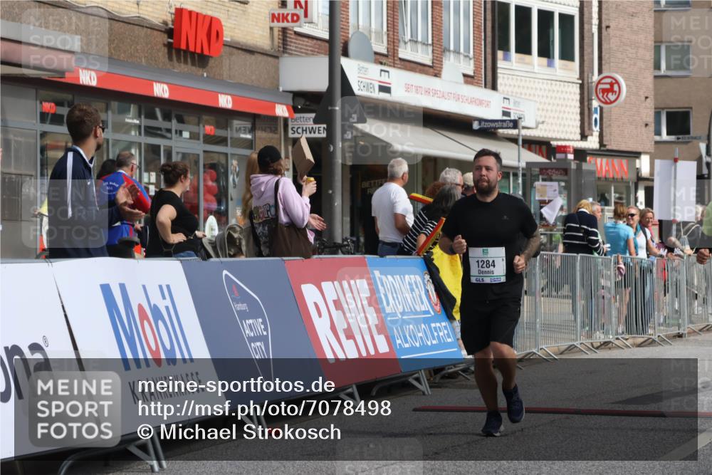 15.09.2024 - PSD Bank Halbmarathon Michael Strokosch http://msf.ph/oto/7078498 15.09.2024 12:20:16 Ziel 1284, 2215, 2295, 2525, 2543, 3152, 3231, 3483, 3540 meine-sportfotos.de