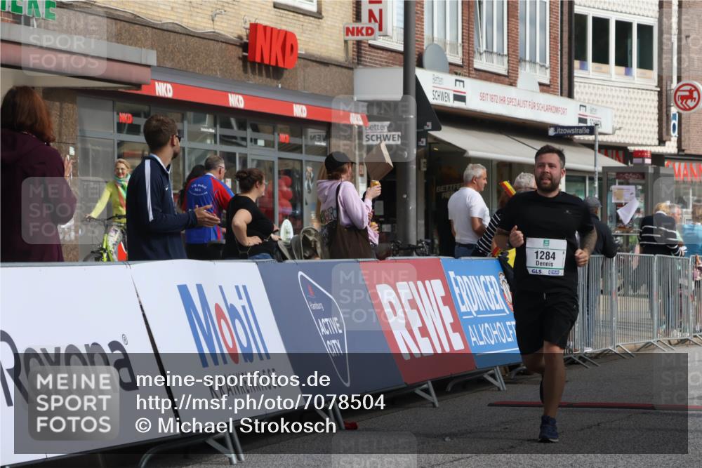 15.09.2024 - PSD Bank Halbmarathon Michael Strokosch http://msf.ph/oto/7078504 15.09.2024 12:20:17 Ziel 1284, 2215, 2295, 2525, 2543, 3152, 3231, 3483, 3540 meine-sportfotos.de