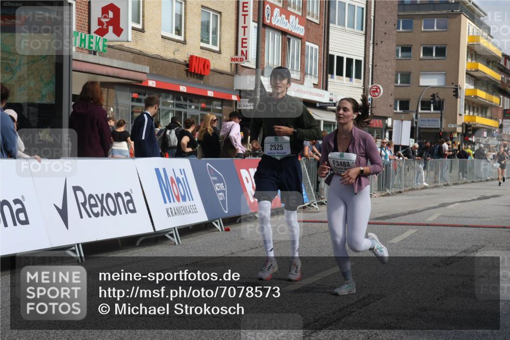 15.09.2024 - PSD Bank Halbmarathon Michael Strokosch http://msf.ph/oto/7078573 15.09.2024 12:20:23 Ziel 1284, 2525, 2543, 3152, 3231, 3483 meine-sportfotos.de