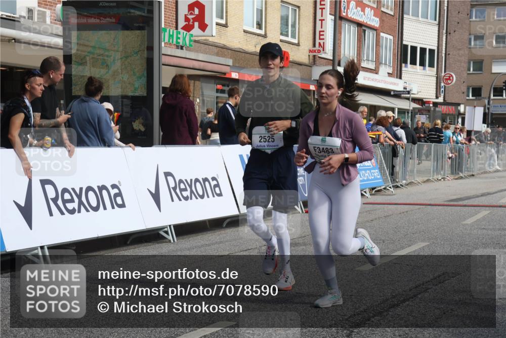 15.09.2024 - PSD Bank Halbmarathon Michael Strokosch http://msf.ph/oto/7078590 15.09.2024 12:20:24 Ziel 1284, 2525, 2543, 3231, 3483 meine-sportfotos.de