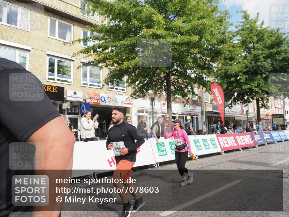 15.09.2024 - PSD Bank Halbmarathon Miley Keyser http://msf.ph/oto/7078603 15.09.2024 12:40:26 Ziel 1668, 2428, 3499 meine-sportfotos.de