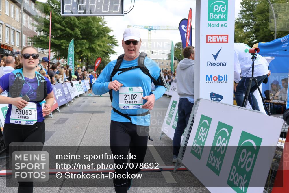 15.09.2024 - PSD Bank Halbmarathon Strokosch-Dieckow http://msf.ph/oto/7078692 15.09.2024 12:24:54 Ziel 988, 2102, 2272, 3063, 3218, 3240, 3469 meine-sportfotos.de