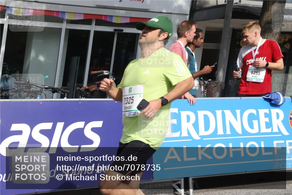 15.09.2024 - PSD Bank Halbmarathon Michael Strokosch http://msf.ph/oto/7078735 15.09.2024 12:20:41 Ziel 2070, 2128, 2325, 2957, 3032 meine-sportfotos.de