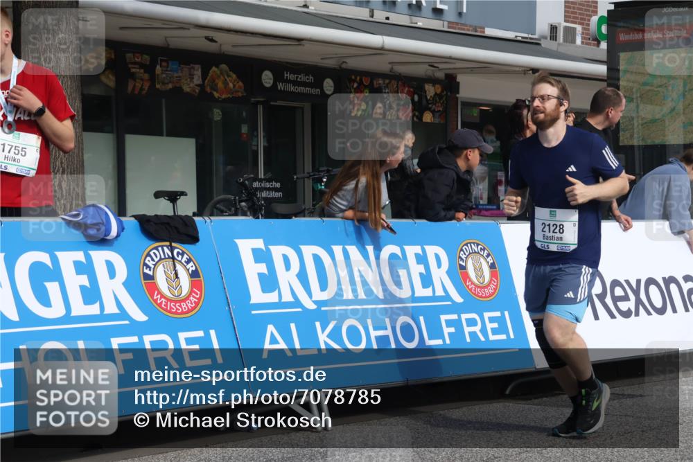 15.09.2024 - PSD Bank Halbmarathon Michael Strokosch http://msf.ph/oto/7078785 15.09.2024 12:20:45 Ziel 2070, 2128, 2325, 2957, 3032, 3248 meine-sportfotos.de
