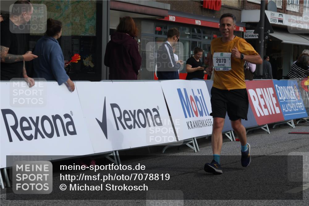 15.09.2024 - PSD Bank Halbmarathon Michael Strokosch http://msf.ph/oto/7078819 15.09.2024 12:20:47 Ziel 2070, 2128, 2325, 2957, 3032, 3248 meine-sportfotos.de