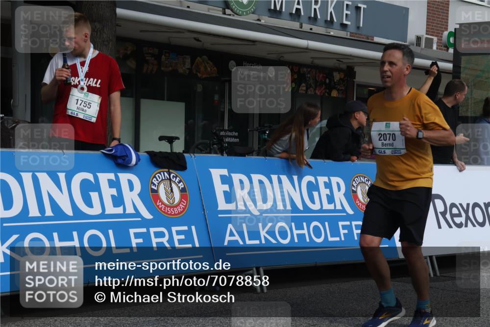 15.09.2024 - PSD Bank Halbmarathon Michael Strokosch http://msf.ph/oto/7078858 15.09.2024 12:20:49 Ziel 2070, 2128, 2325, 3248 meine-sportfotos.de