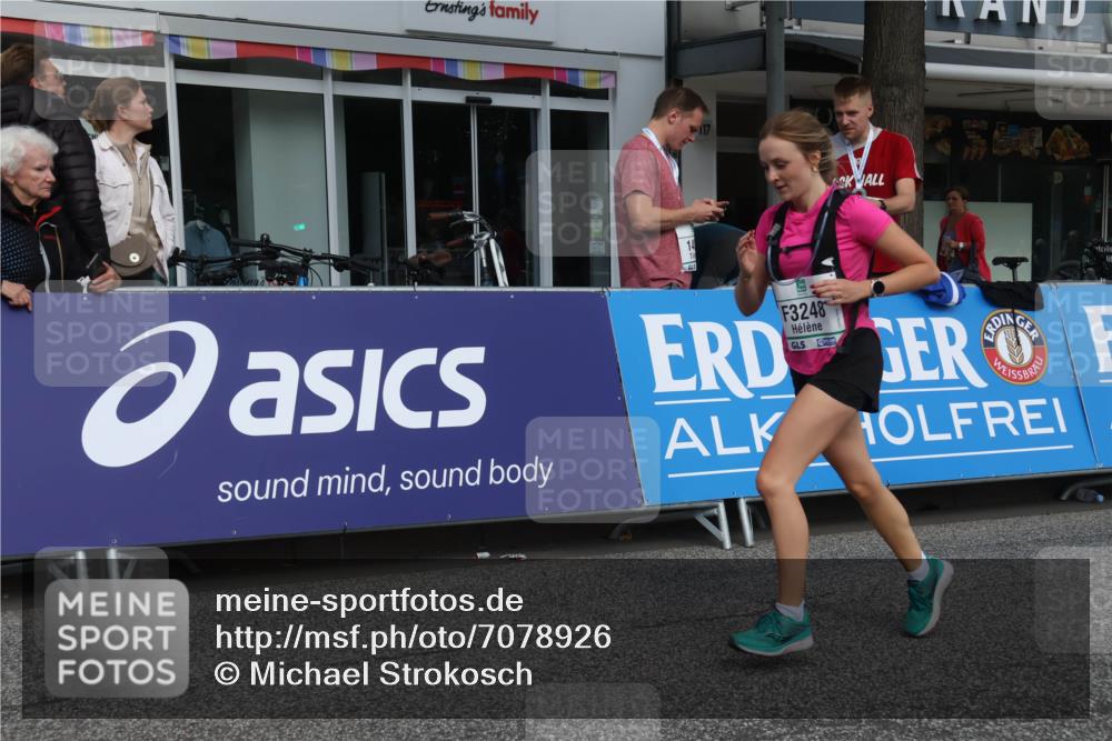 15.09.2024 - PSD Bank Halbmarathon Michael Strokosch http://msf.ph/oto/7078926 15.09.2024 12:20:55 Ziel 2070, 2128, 3248 meine-sportfotos.de