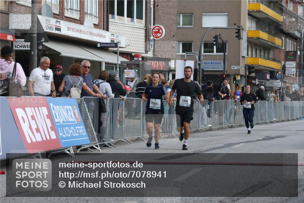 15.09.2024 - PSD Bank Halbmarathon Michael Strokosch http://msf.ph/oto/7078941 15.09.2024 12:21:01 Ziel 2066, 3047, 3248, 3285 meine-sportfotos.de