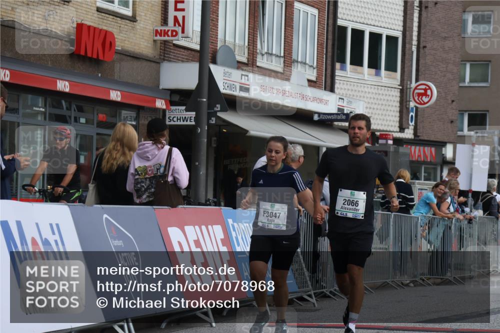 15.09.2024 - PSD Bank Halbmarathon Michael Strokosch http://msf.ph/oto/7078968 15.09.2024 12:21:04 Ziel 2066, 3047, 3248, 3285 meine-sportfotos.de