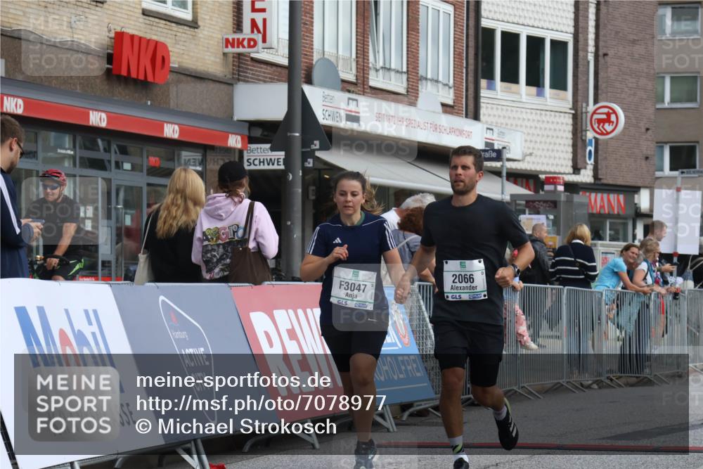 15.09.2024 - PSD Bank Halbmarathon Michael Strokosch http://msf.ph/oto/7078977 15.09.2024 12:21:04 Ziel 2066, 3047, 3248, 3285 meine-sportfotos.de