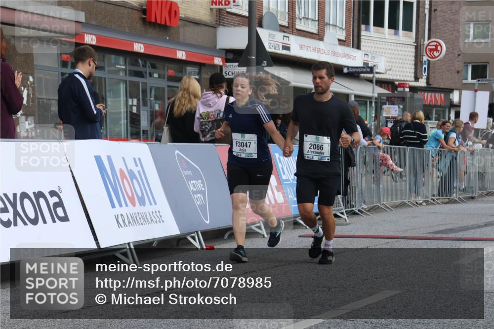15.09.2024 - PSD Bank Halbmarathon Michael Strokosch http://msf.ph/oto/7078985 15.09.2024 12:21:05 Ziel 2066, 3047, 3285 meine-sportfotos.de