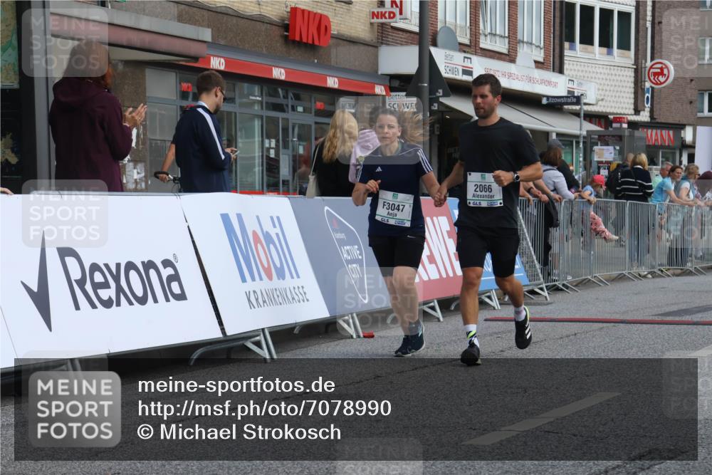 15.09.2024 - PSD Bank Halbmarathon Michael Strokosch http://msf.ph/oto/7078990 15.09.2024 12:21:05 Ziel 2066, 3047, 3285 meine-sportfotos.de