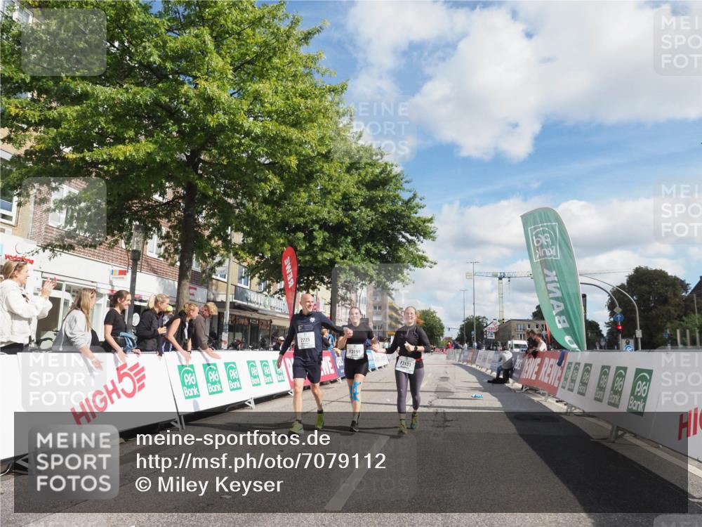 15.09.2024 - PSD Bank Halbmarathon Miley Keyser http://msf.ph/oto/7079112 15.09.2024 12:42:13 Ziel 2225, 3131, 3191, 3343, 3344, 3363 meine-sportfotos.de