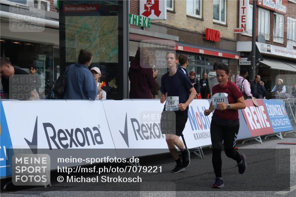 15.09.2024 - PSD Bank Halbmarathon Michael Strokosch http://msf.ph/oto/7079221 15.09.2024 12:23:24 Ziel 987, 2078, 2307, 2550, 2981, 3243, 3277, 3320, 3370 meine-sportfotos.de