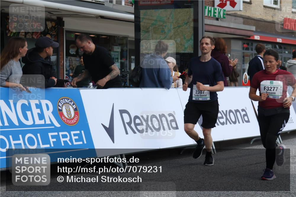 15.09.2024 - PSD Bank Halbmarathon Michael Strokosch http://msf.ph/oto/7079231 15.09.2024 12:23:24 Ziel 987, 2078, 2307, 2550, 2981, 3243, 3277, 3320, 3370 meine-sportfotos.de