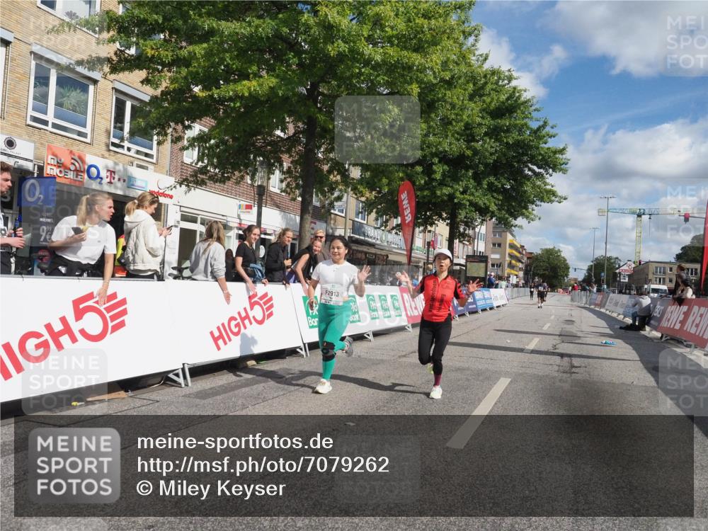 15.09.2024 - PSD Bank Halbmarathon Miley Keyser http://msf.ph/oto/7079262 15.09.2024 12:42:28 Ziel 2225, 2913, 2966, 3131, 3191, 3278, 3363 meine-sportfotos.de
