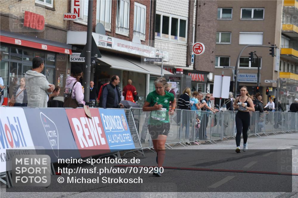 15.09.2024 - PSD Bank Halbmarathon Michael Strokosch http://msf.ph/oto/7079290 15.09.2024 12:23:28 Ziel 987, 2307, 2981, 3002, 3243, 3277, 3370 meine-sportfotos.de
