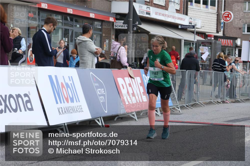 15.09.2024 - PSD Bank Halbmarathon Michael Strokosch http://msf.ph/oto/7079314 15.09.2024 12:23:29 Ziel 987, 2307, 2981, 3002, 3243, 3277, 3370 meine-sportfotos.de