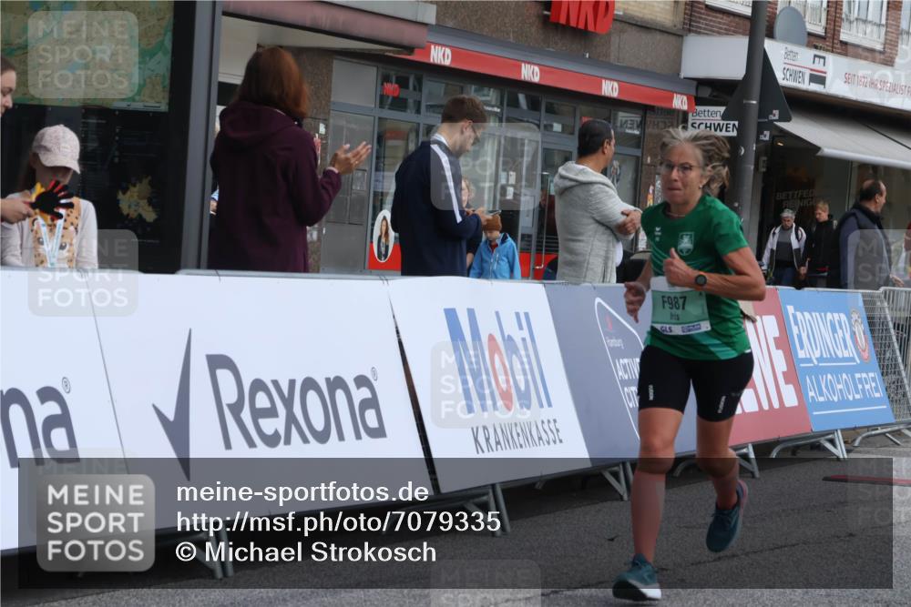 15.09.2024 - PSD Bank Halbmarathon Michael Strokosch http://msf.ph/oto/7079335 15.09.2024 12:23:30 Ziel 987, 2307, 2981, 3002, 3243, 3277 meine-sportfotos.de