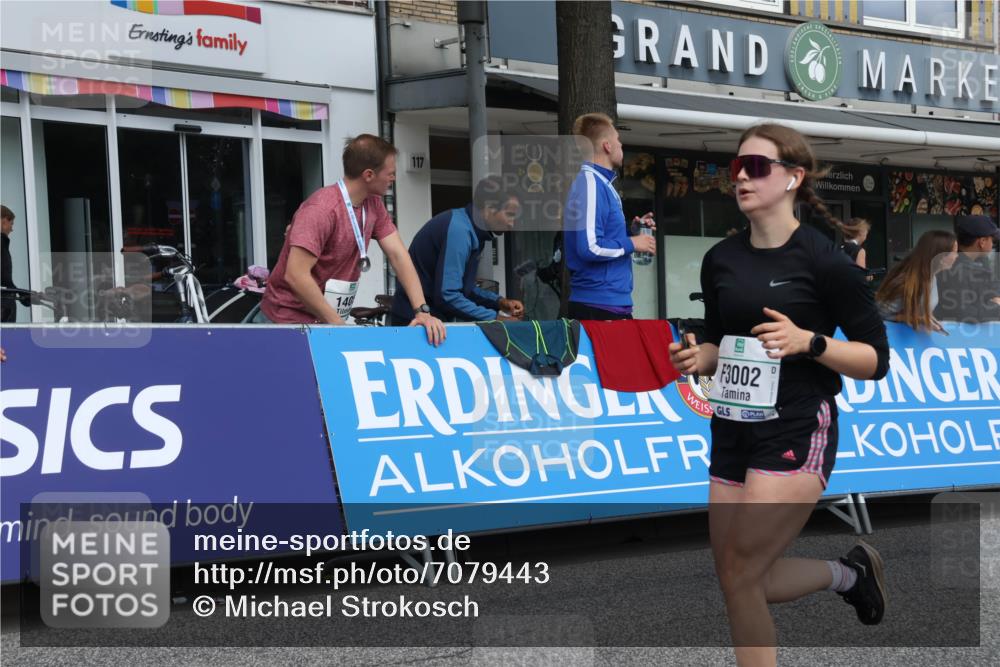 15.09.2024 - PSD Bank Halbmarathon Michael Strokosch http://msf.ph/oto/7079443 15.09.2024 12:23:38 Ziel 987, 2403, 2981, 3002, 3450 meine-sportfotos.de