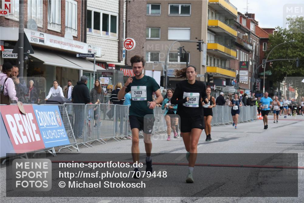 15.09.2024 - PSD Bank Halbmarathon Michael Strokosch http://msf.ph/oto/7079448 15.09.2024 12:23:41 Ziel 987, 2403, 2981, 3002, 3003, 3428, 3450 meine-sportfotos.de