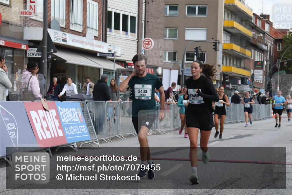 15.09.2024 - PSD Bank Halbmarathon Michael Strokosch http://msf.ph/oto/7079455 15.09.2024 12:23:41 Ziel 987, 2403, 2981, 3002, 3003, 3428, 3450 meine-sportfotos.de