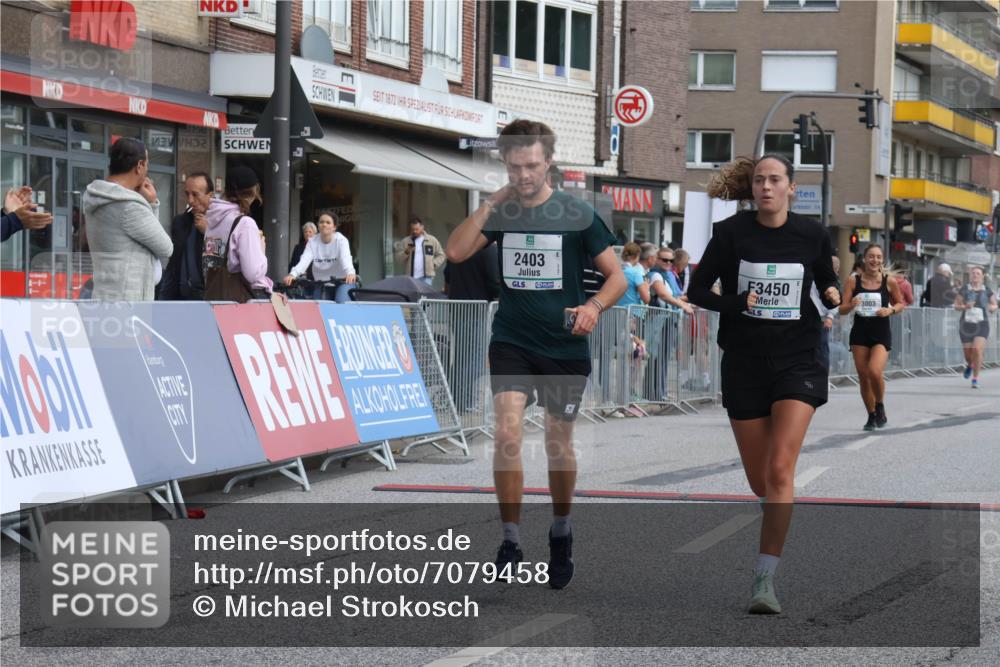 15.09.2024 - PSD Bank Halbmarathon Michael Strokosch http://msf.ph/oto/7079458 15.09.2024 12:23:42 Ziel 1883, 2403, 2981, 3002, 3003, 3428, 3450 meine-sportfotos.de