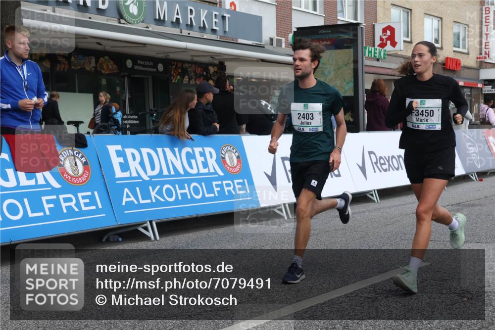 15.09.2024 - PSD Bank Halbmarathon Michael Strokosch http://msf.ph/oto/7079491 15.09.2024 12:23:44 Ziel 1883, 2403, 2981, 3002, 3003, 3428, 3450 meine-sportfotos.de
