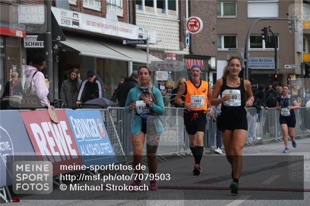 15.09.2024 - PSD Bank Halbmarathon Michael Strokosch http://msf.ph/oto/7079503 15.09.2024 12:23:46 Ziel 1883, 2403, 3002, 3003, 3428, 3450 meine-sportfotos.de
