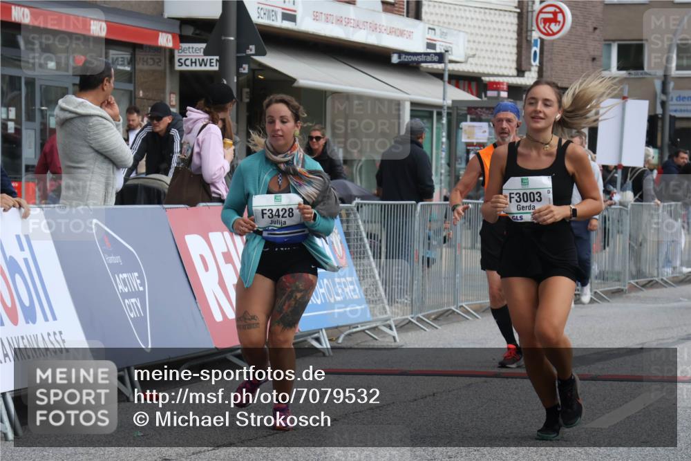 15.09.2024 - PSD Bank Halbmarathon Michael Strokosch http://msf.ph/oto/7079532 15.09.2024 12:23:48 Ziel 1883, 2403, 2537, 3003, 3075, 3428, 3450 meine-sportfotos.de