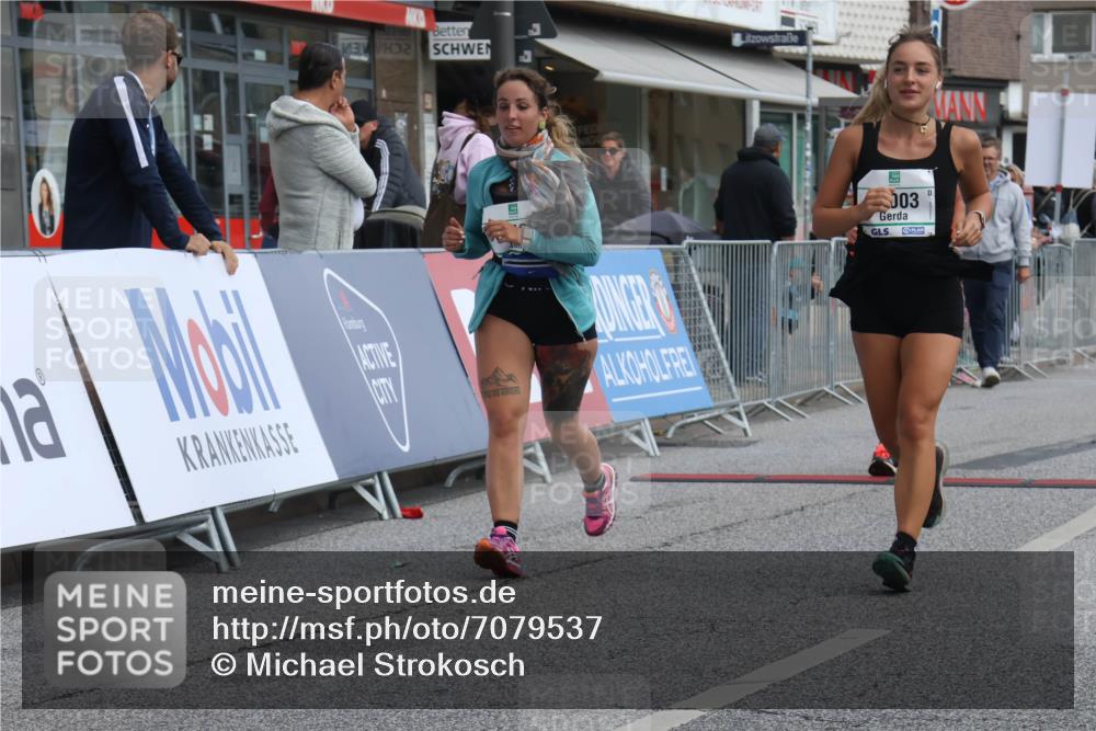 15.09.2024 - PSD Bank Halbmarathon Michael Strokosch http://msf.ph/oto/7079537 15.09.2024 12:23:48 Ziel 1883, 2403, 2537, 3003, 3075, 3428, 3450 meine-sportfotos.de