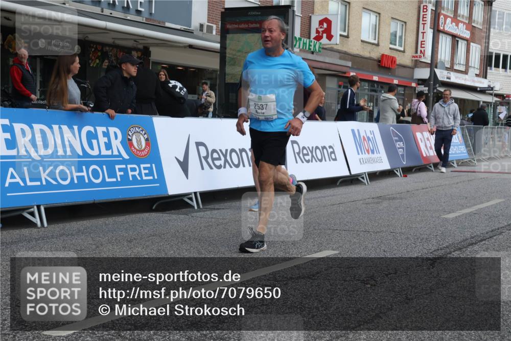 15.09.2024 - PSD Bank Halbmarathon Michael Strokosch http://msf.ph/oto/7079650 15.09.2024 12:23:57 Ziel 1883, 2537, 3003, 3075, 3222, 3428, 3452 meine-sportfotos.de