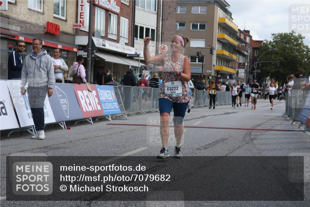 15.09.2024 - PSD Bank Halbmarathon Michael Strokosch http://msf.ph/oto/7079682 15.09.2024 12:24:01 Ziel 1883, 2527, 2537, 3075, 3222, 3452, 3543 meine-sportfotos.de