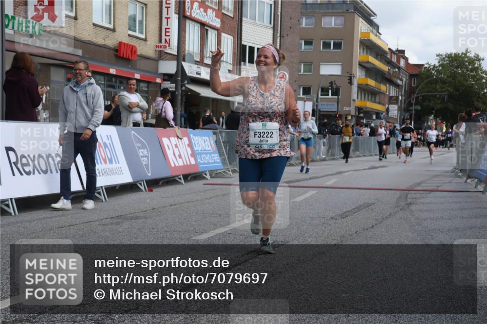 15.09.2024 - PSD Bank Halbmarathon Michael Strokosch http://msf.ph/oto/7079697 15.09.2024 12:24:01 Ziel 1883, 2527, 2537, 3075, 3222, 3452, 3543 meine-sportfotos.de