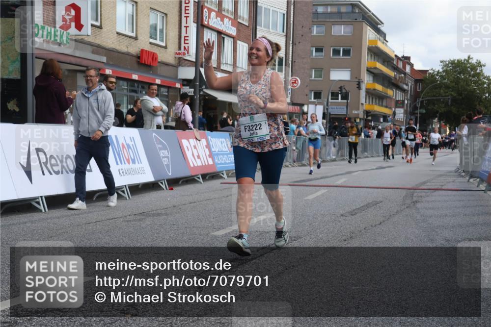 15.09.2024 - PSD Bank Halbmarathon Michael Strokosch http://msf.ph/oto/7079701 15.09.2024 12:24:01 Ziel 1883, 2527, 2537, 3075, 3222, 3452, 3543 meine-sportfotos.de