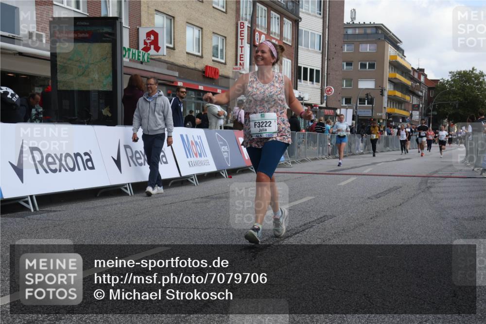 15.09.2024 - PSD Bank Halbmarathon Michael Strokosch http://msf.ph/oto/7079706 15.09.2024 12:24:02 Ziel 1883, 1997, 2527, 2537, 3075, 3222, 3452, 3543 meine-sportfotos.de