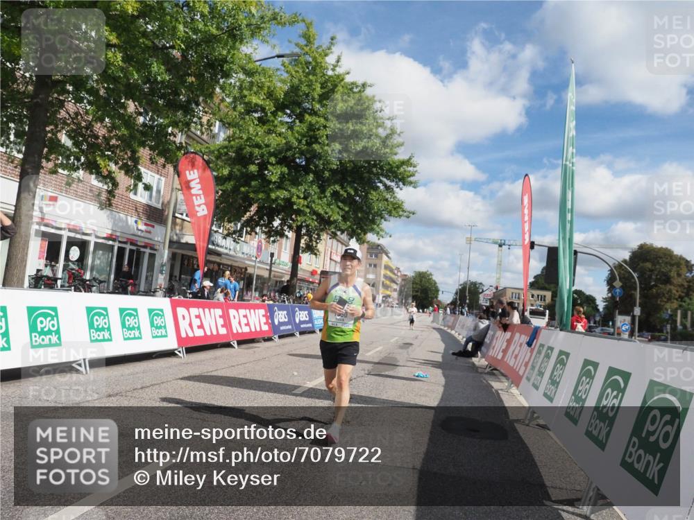 15.09.2024 - PSD Bank Halbmarathon Miley Keyser http://msf.ph/oto/7079722 15.09.2024 12:44:11 Ziel 1350, 3267 meine-sportfotos.de