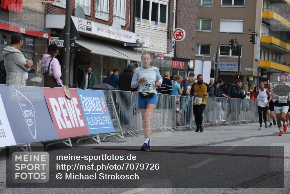 15.09.2024 - PSD Bank Halbmarathon Michael Strokosch http://msf.ph/oto/7079726 15.09.2024 12:24:04 Ziel 1997, 2527, 2537, 3075, 3222, 3371, 3452, 3543 meine-sportfotos.de