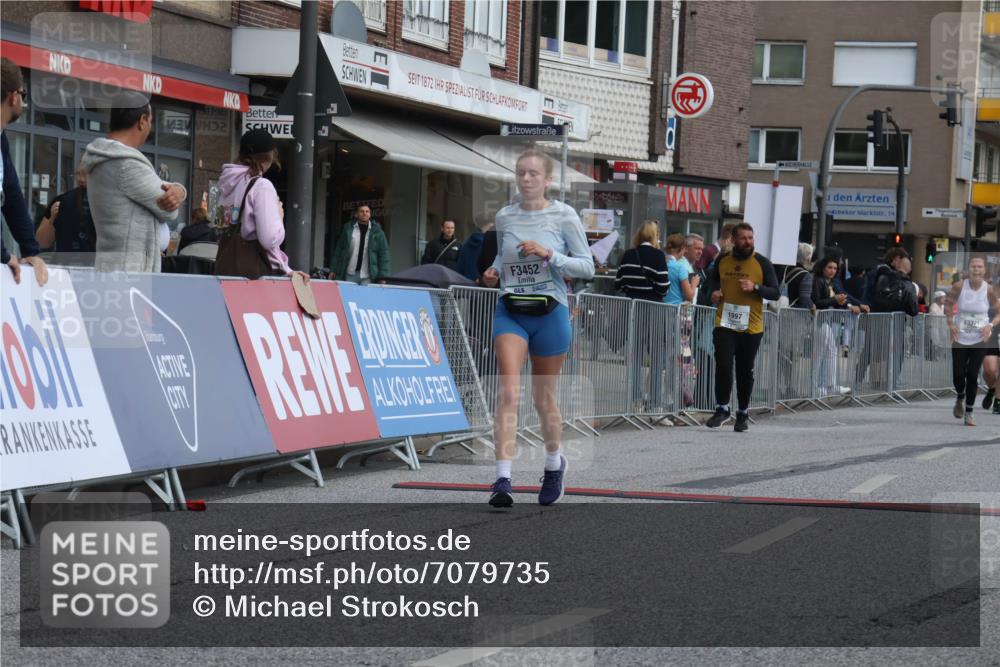 15.09.2024 - PSD Bank Halbmarathon Michael Strokosch http://msf.ph/oto/7079735 15.09.2024 12:24:04 Ziel 1997, 2527, 2537, 3075, 3222, 3371, 3452, 3543 meine-sportfotos.de