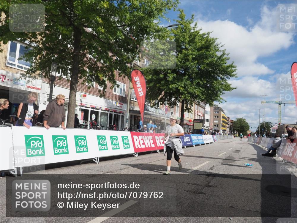 15.09.2024 - PSD Bank Halbmarathon Miley Keyser http://msf.ph/oto/7079762 15.09.2024 12:44:20 Ziel 1350, 3267 meine-sportfotos.de