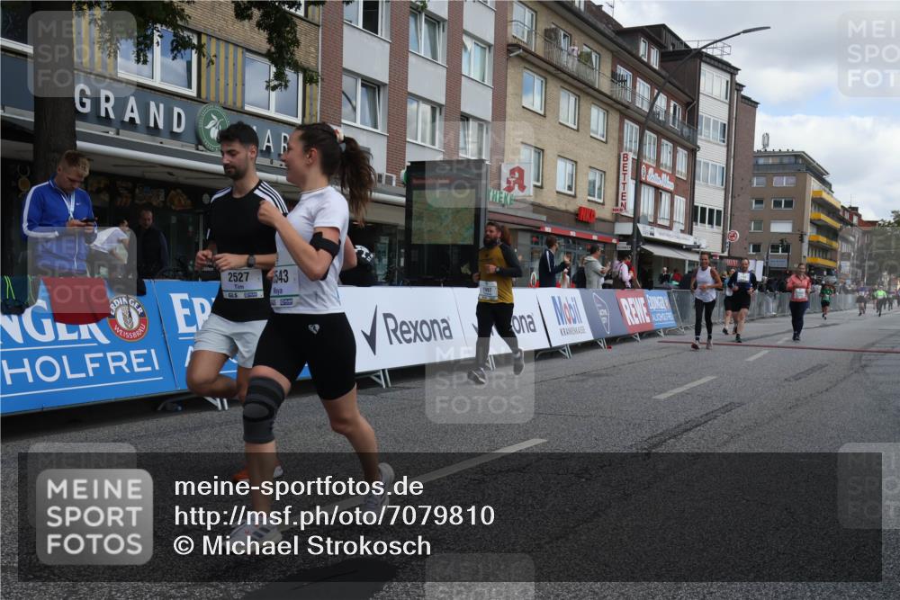 15.09.2024 - PSD Bank Halbmarathon Michael Strokosch http://msf.ph/oto/7079810 15.09.2024 12:24:11 Ziel 1765, 1997, 2527, 3008, 3222, 3256, 3371, 3452, 3543 meine-sportfotos.de